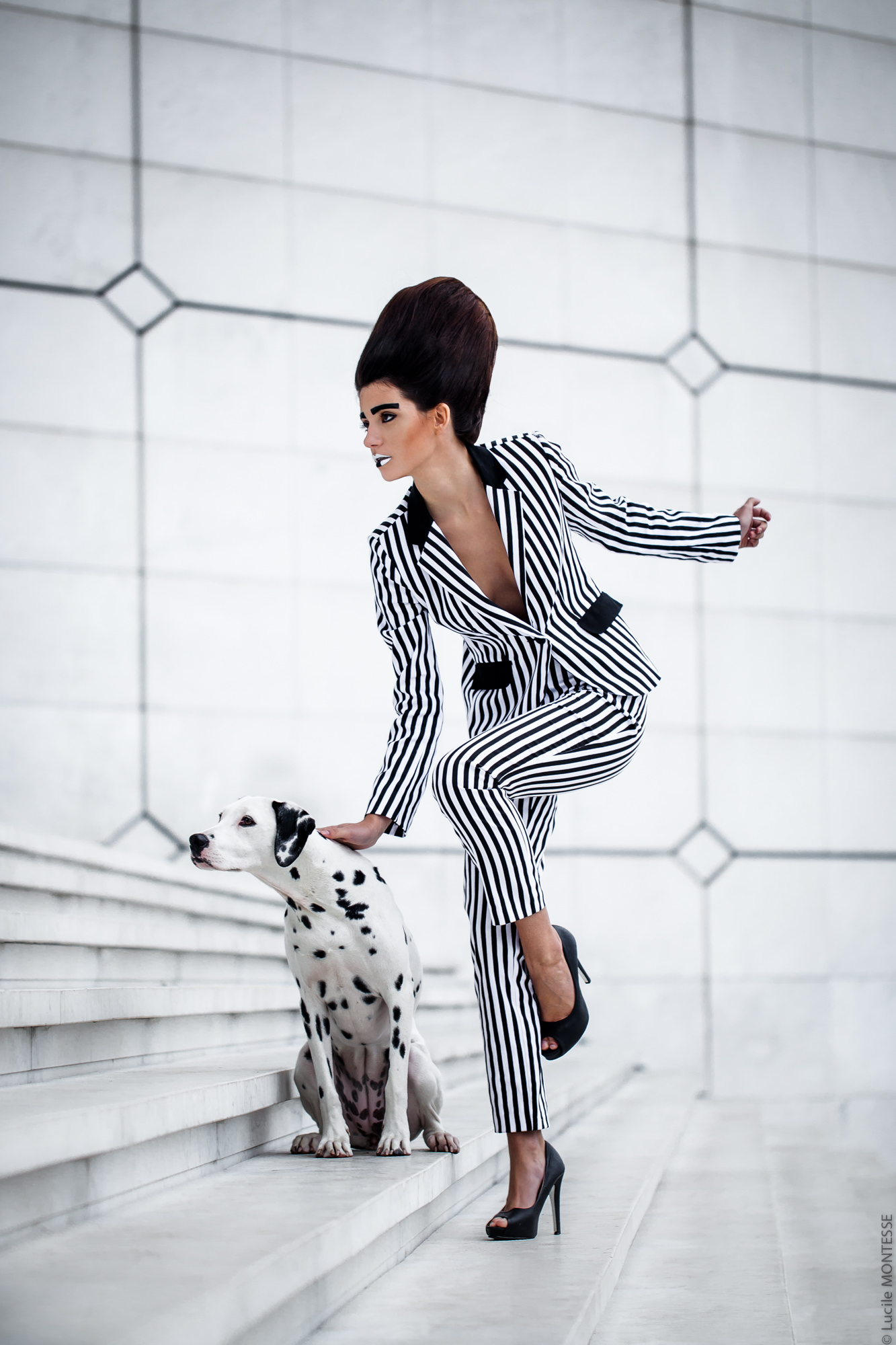 Canon 5D mark II, objectif 100mm f2,8 macro
Focale 100mm , vitesse : 1/400, ouverture : f2,8 , ISO : 250 
Conditions : lumière naturelle